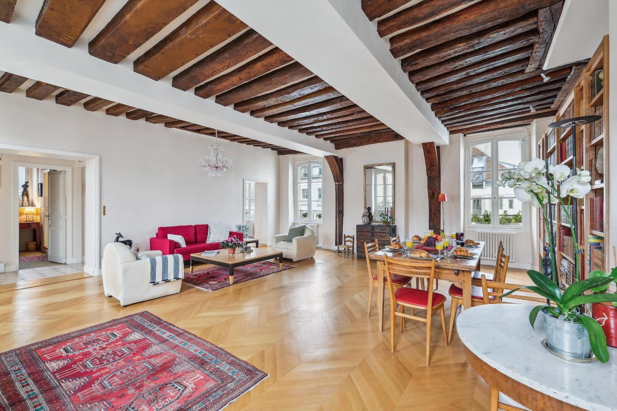 Appartement Le Marais & Place Des Vosges - 3br - Cityapartmentstay